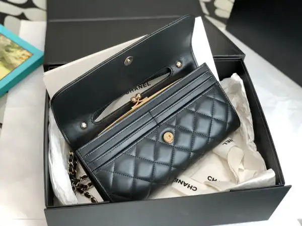 CHANEL FLAP PHONE HOLDER WITH CHAIN