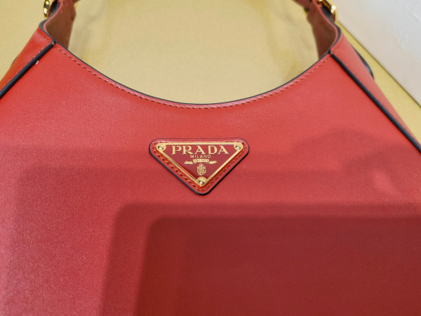 HOT SALE Prada Leather shoulder bag