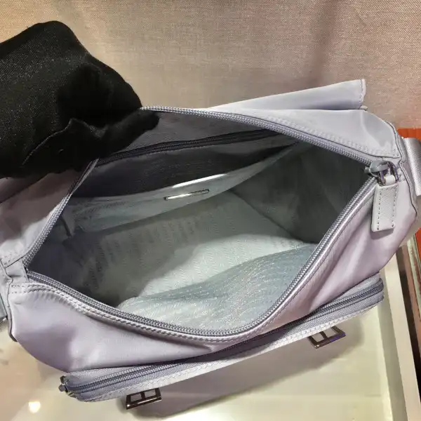 Yupoo bagsoffer PRADA Medium Nylon Shoulder Bag