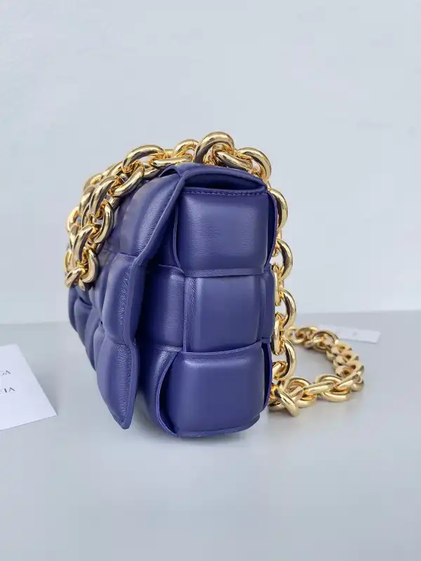 Bagsoffer yupoo BOTTEGA VENETA THE CHAIN CASSETTE