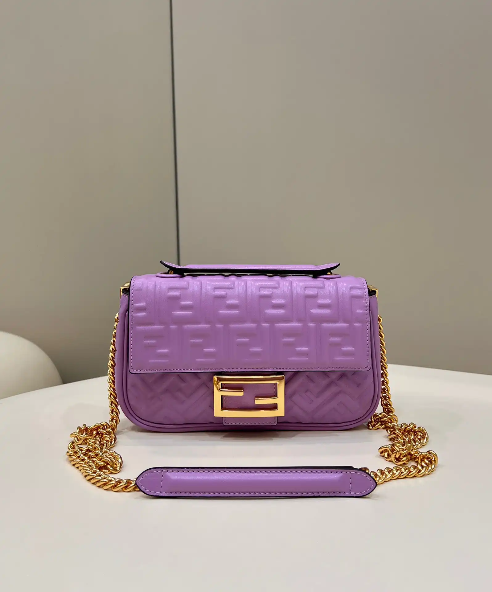 FENDI BAGUETTE CHAIN MIDI 397B98-24*14*7CM