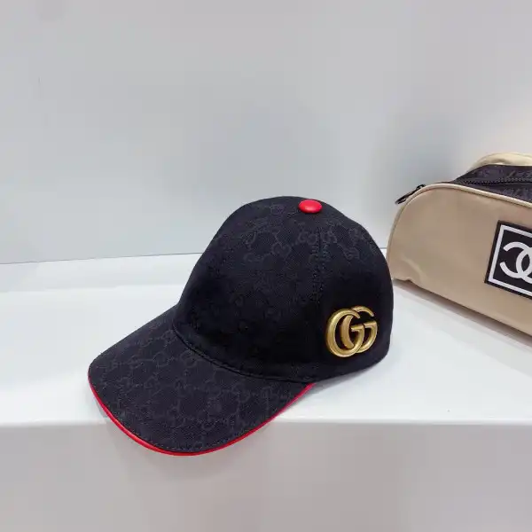 First bag ru GUCCI HAT