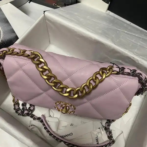 CHANEL 19 FLAP BAG