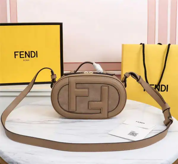 First bag ru FENDI CAMERA BAG