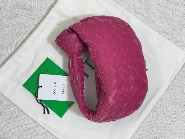 First Bag Ru BOTTEGA VENETA MINI JODIE