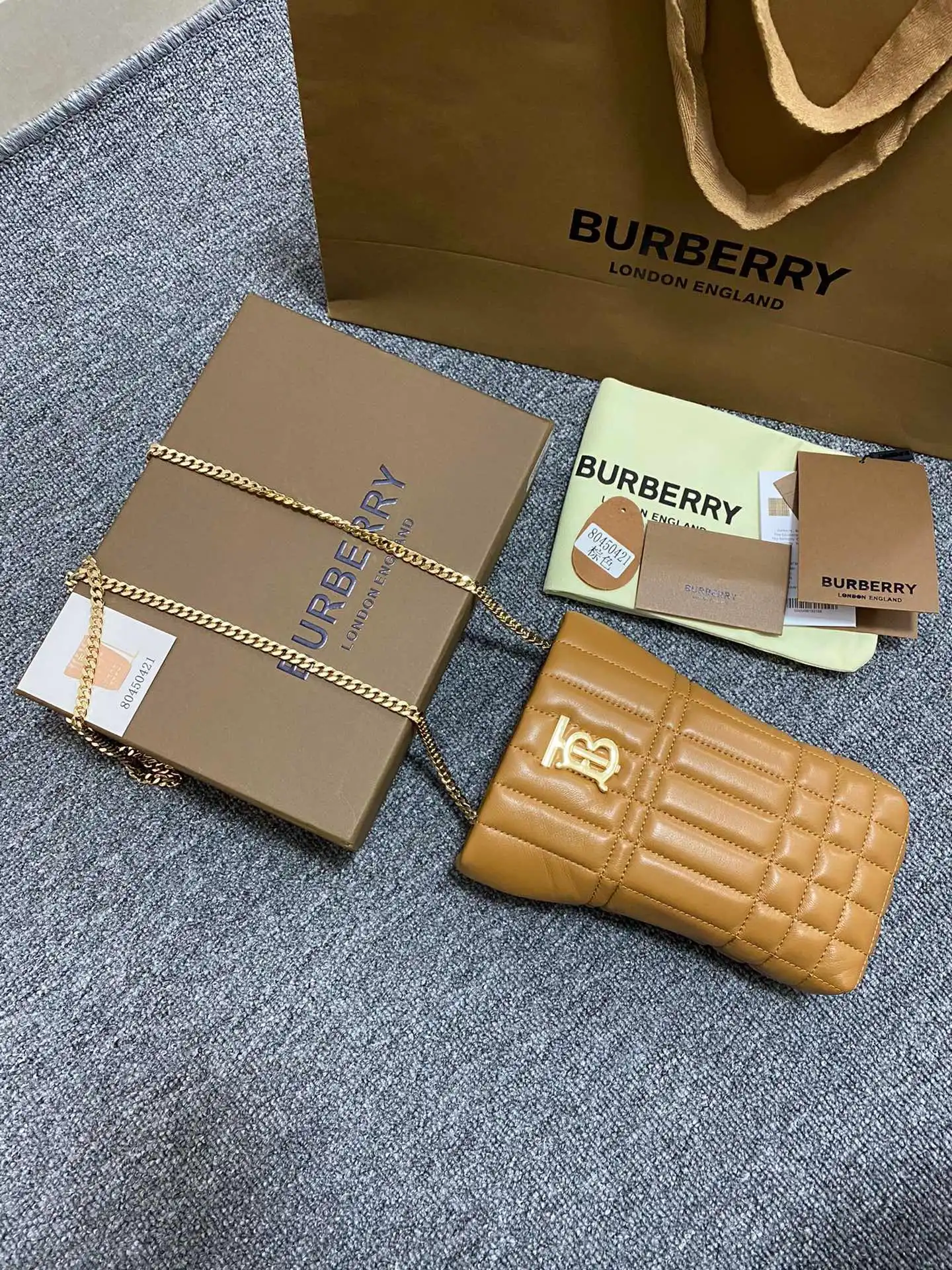 BURBERRY MICRO Lola Bucket Bag