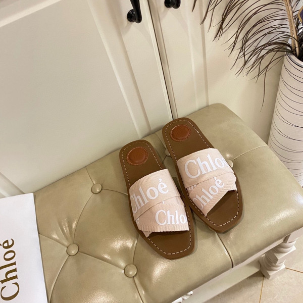 HOT SALE CHLOÉ woody flat mule