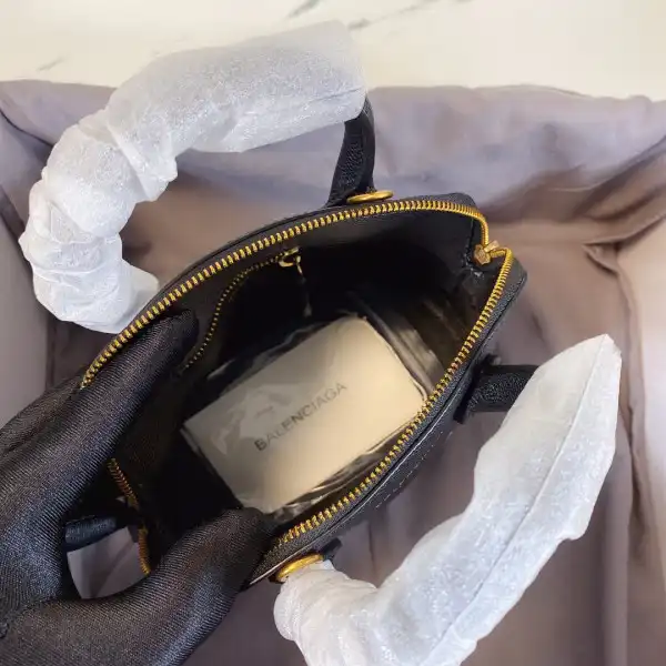 Frstbag ru BALENCIAGA VILLE TOP HANDLE XXS