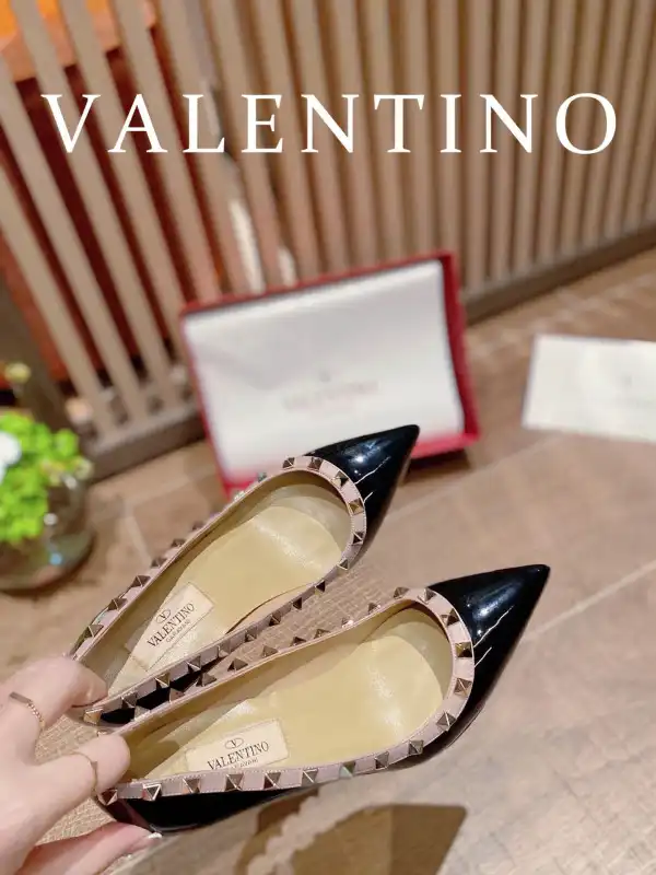 First bag ru VALENTINO ROCKSTUD HIGH HEELS