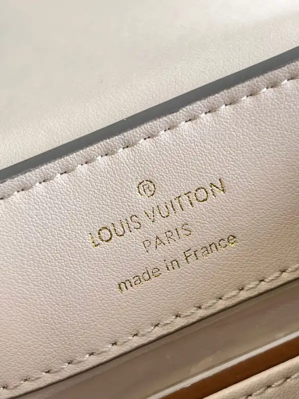 Affordable LOUIS VUITTON CAPUCINES MINI