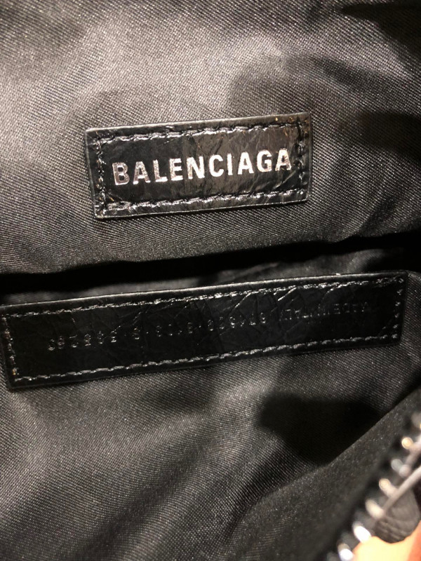 HOT SALE BALENCIAGA WOMEN'S LE CAGOLE XS SHOULDER BAG