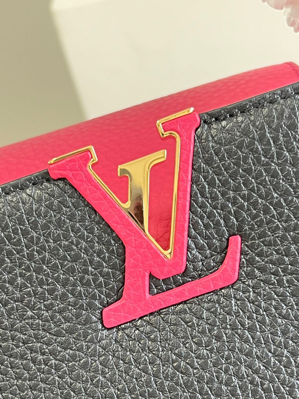 [FREE SHIPPING] LOUIS VUITTON CAPUCINES BB