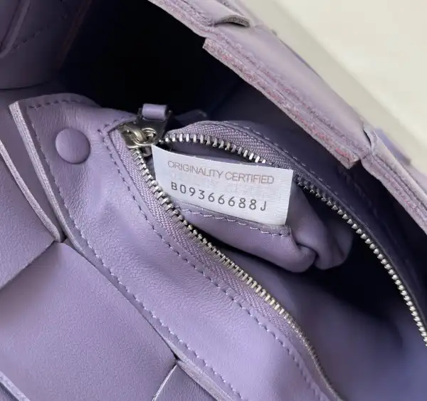 BOTTEGA VENETA CASSETTE