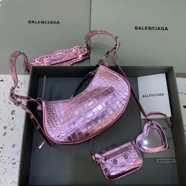 First bag ru BALENCIAGA WOMEN'S LE CAGOLE XS SHOULDER BAG