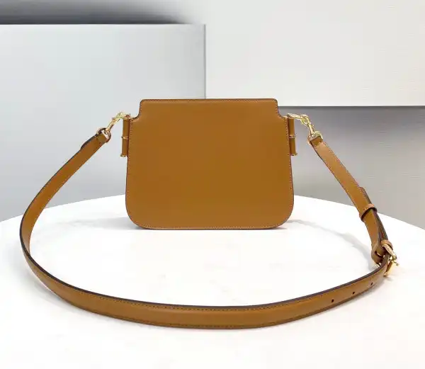 Frstbag ru FENDI TOUCH