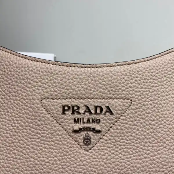 Bagsoffer PRADA Leather hobo bag