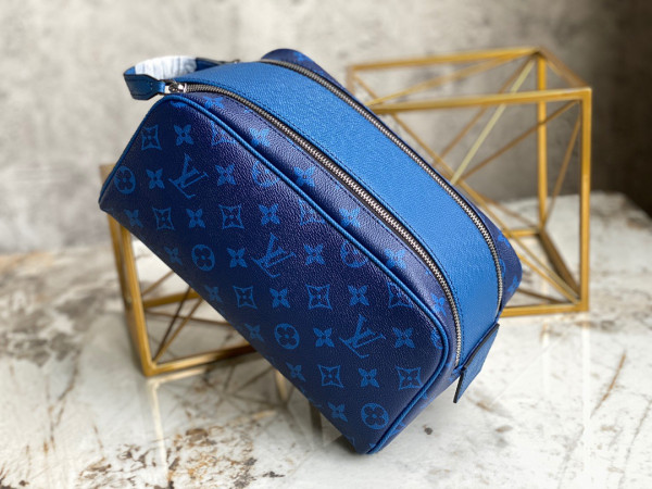 HOT SALE LOUIS VUITTON DOPP KIT TOILET POUCH