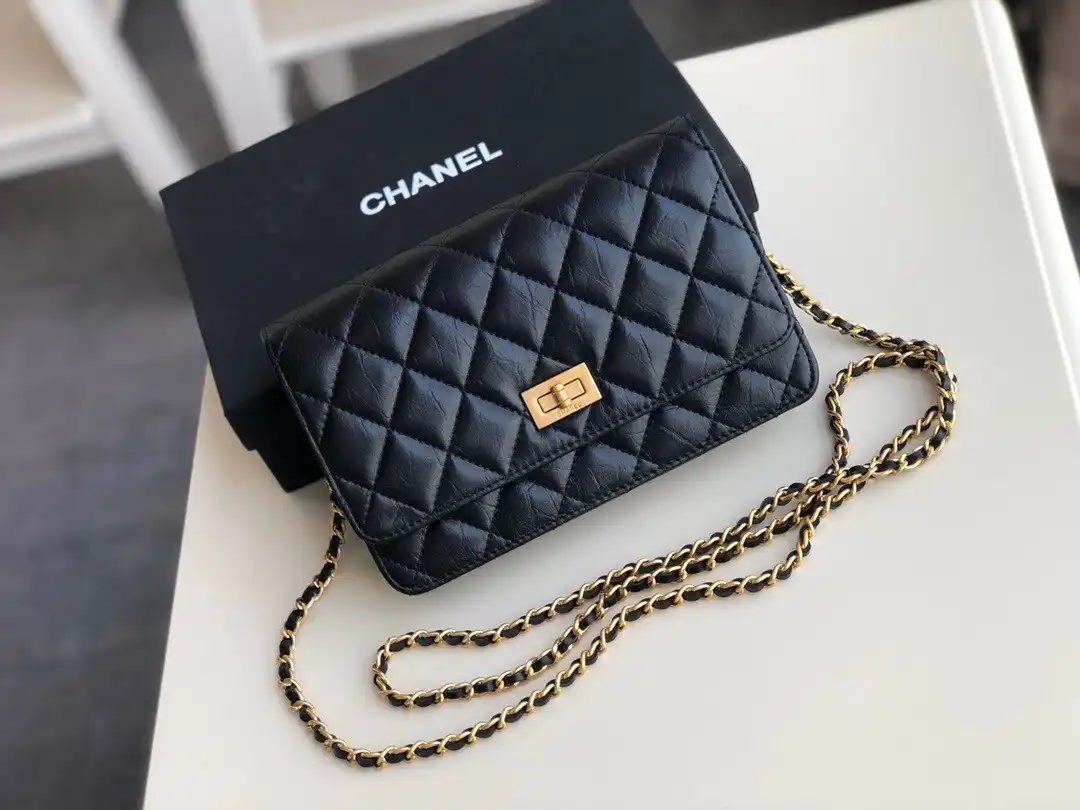 CL CHAIN WALLET