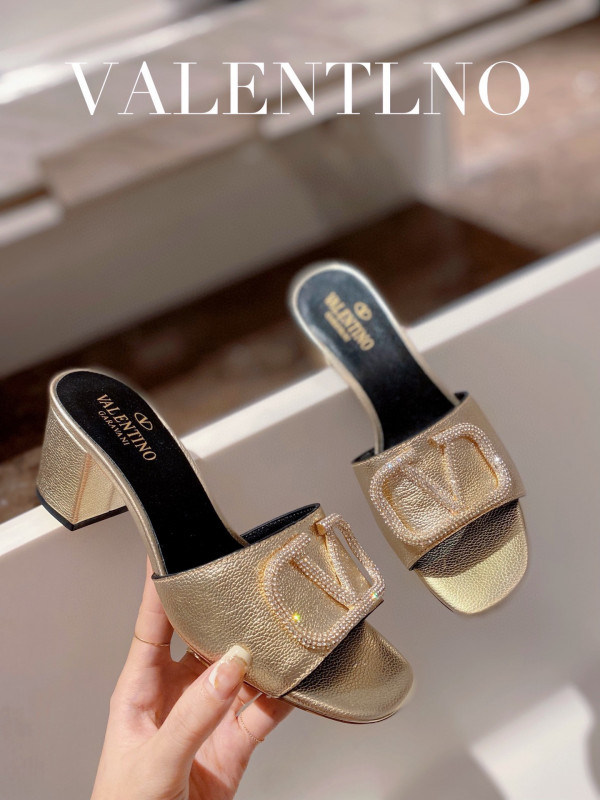 HOT SALE VALENTINO VLOGO SIGNATURE SLIDE SANDAL