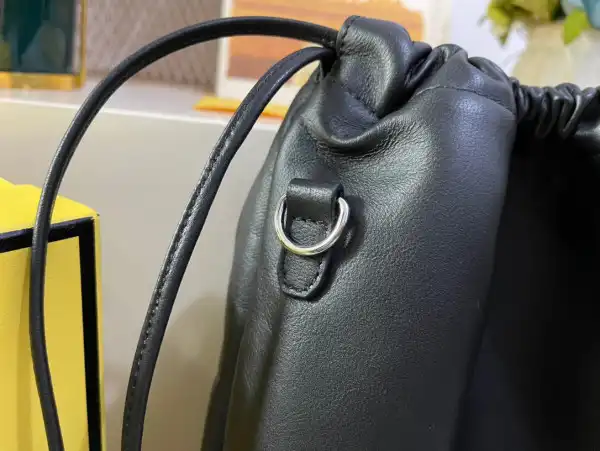 First bag ru FENDI PACK MEDIUM POUCH