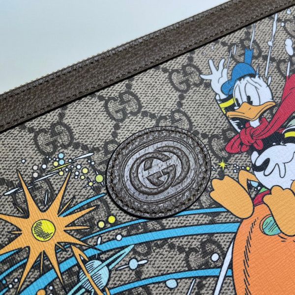 HOT SALE Disney x Gucci Donald Duck clutch