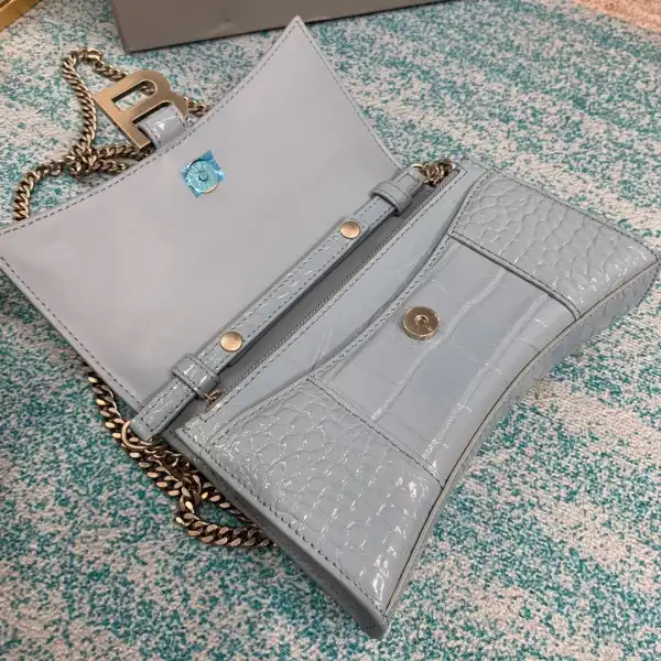 Yupoo bagsoffer BALENCIAGA  HOURGLASS CHAIN BAG