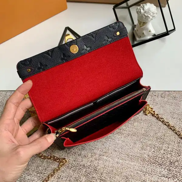 TO LOUIS VUITTON VAVIN CHAIN WALLET