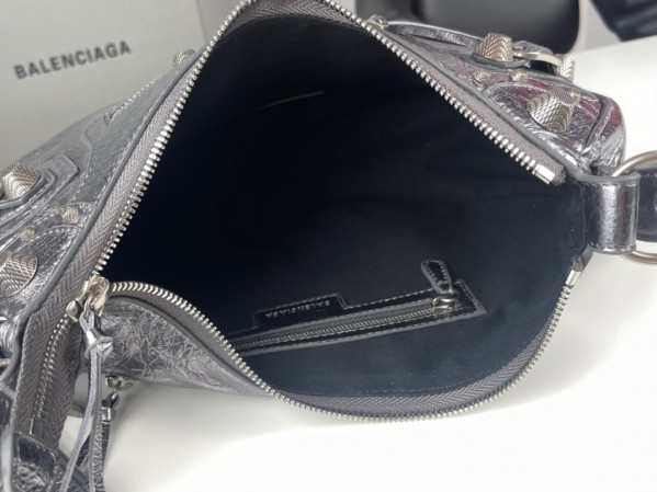 HOT SALE BALENCIAGA WOMEN'S LE CAGOLE SMALL SHOULDER BAG