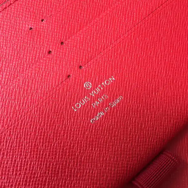 First bag ru Louis Vuitton supreme Zip wallet