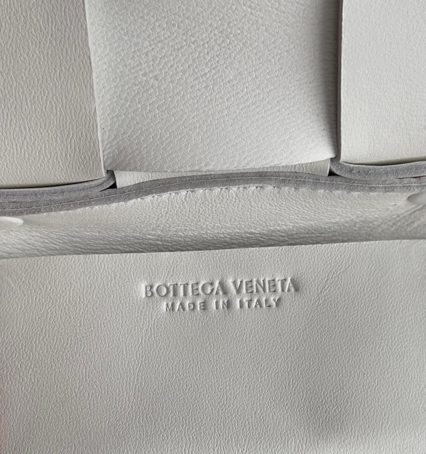 HOT SALE BOTTEGA VENETA Candy mini Cassette-12*8*4cm