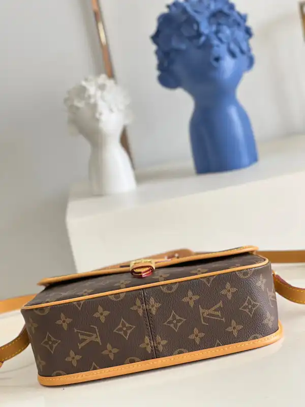 Cheap LOUIS VUITTON VINTAGE SOLOGNE