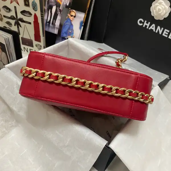 CHANEL HIPPIE BAG