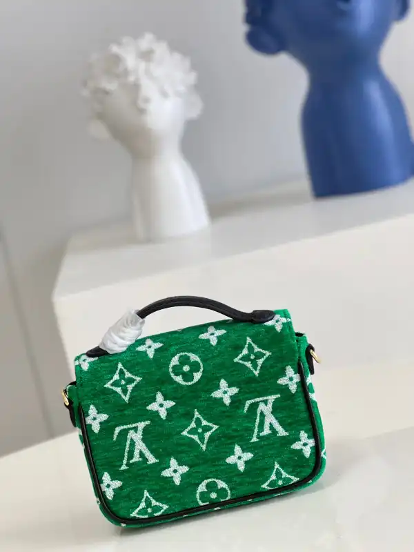 Frstbag ru Louis Vuitton MICRO METIS