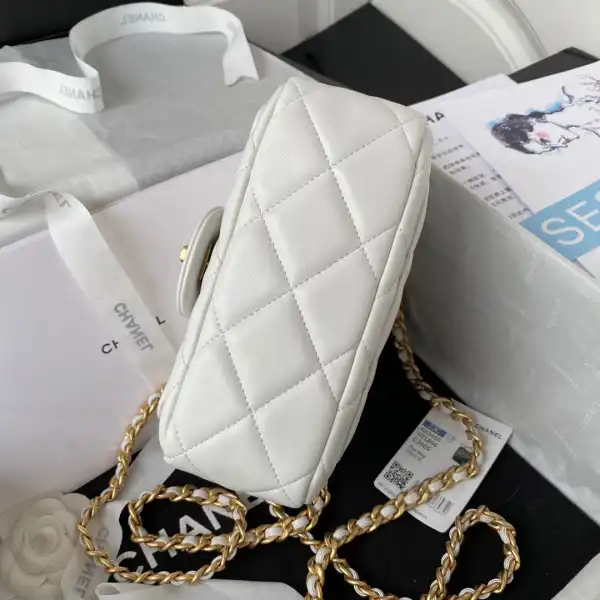 CHANEL FLAP BAG