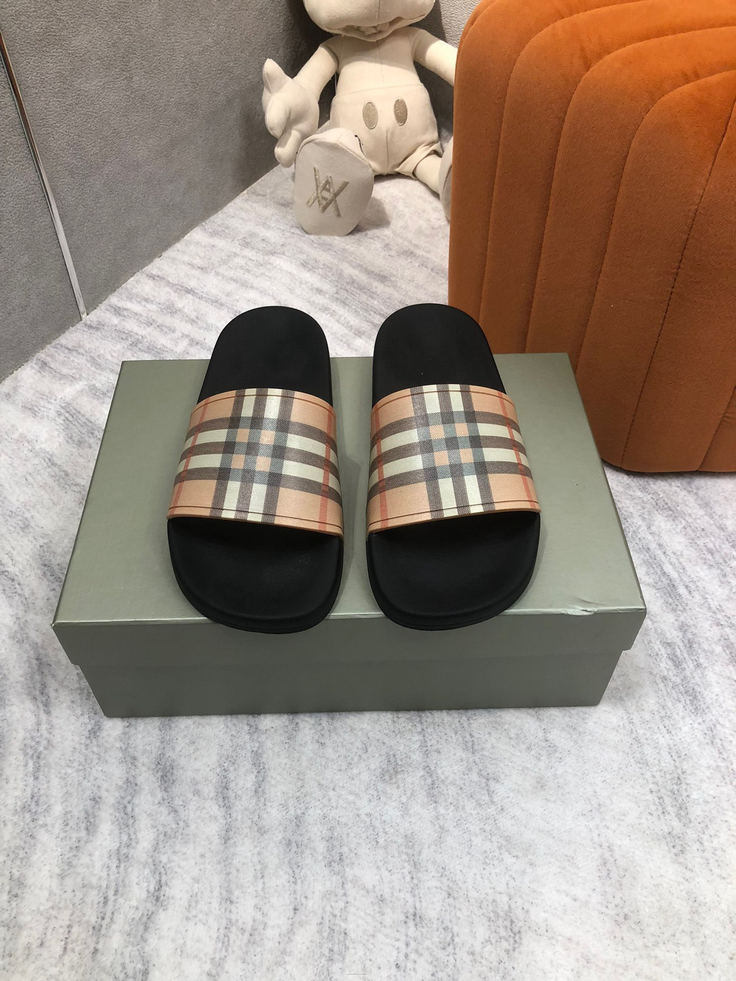 HOT SALE Burberry Vintage Check Slides