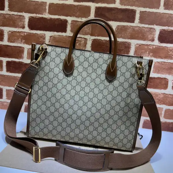 Gucci Medium tote with Interlocking G