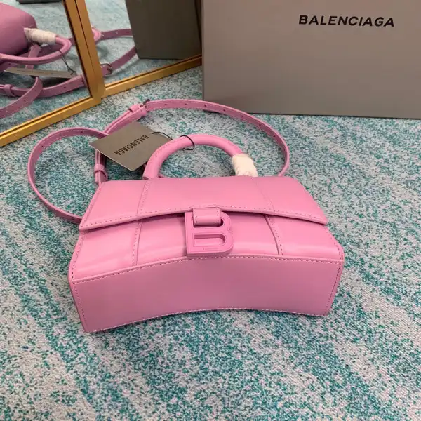 First bag ru BALENCIAGA HOURGLASS