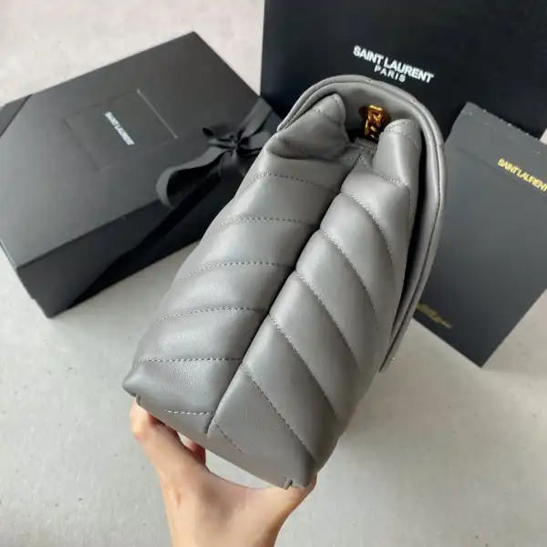 Firstbag Ru YSL LOULOU MEDIUM