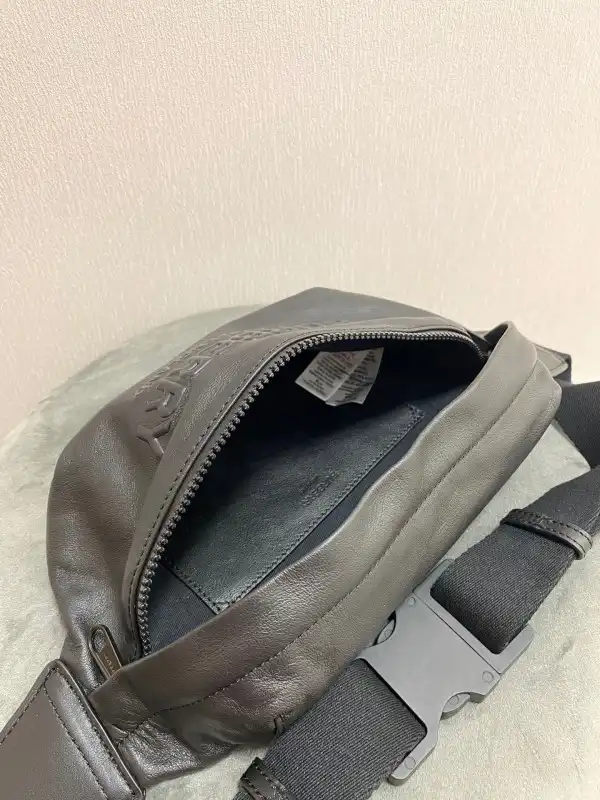 BURBERRY BUM BAG