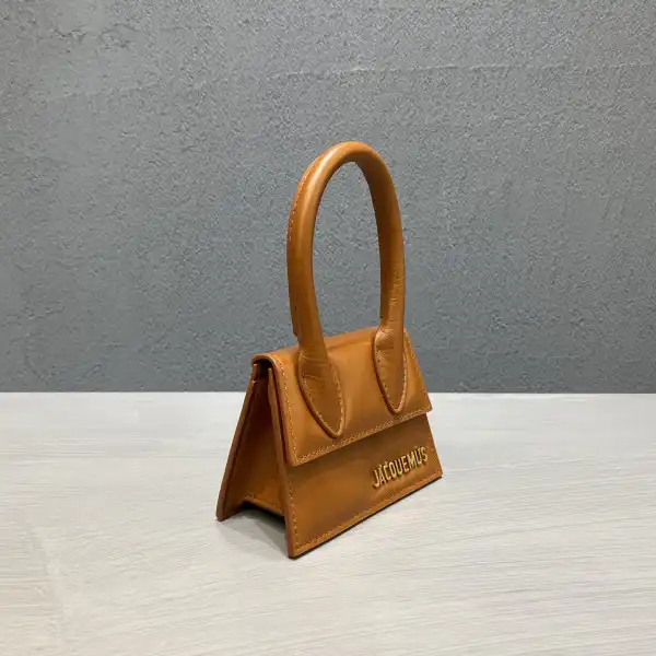 JACQUEMUS Le Chiquito Mini Bag