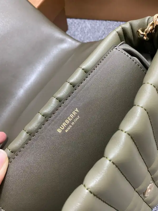 First bag ru BURBERRY SMALL Lola Satchel