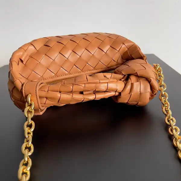 First Bag Ru BOTTEGA VENETA MINI JODIE