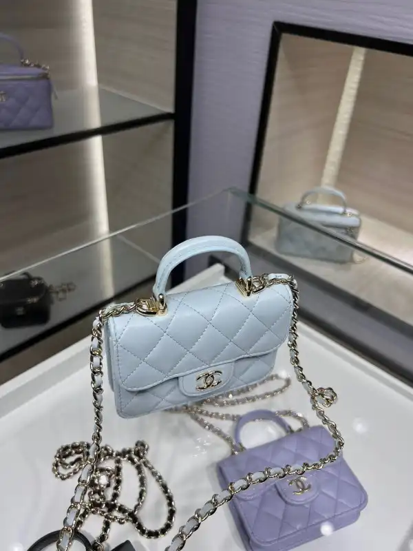 First bag ru CHANEL FLAP COIN PURSE WITH CHAIN