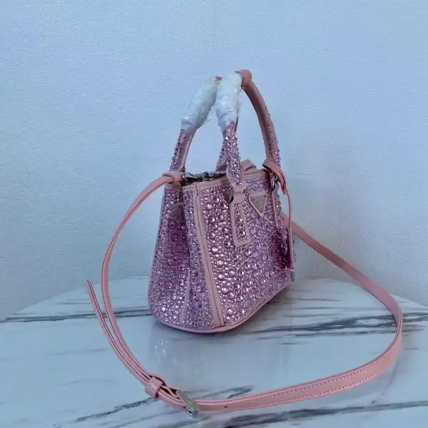 Yupoo bagsoffer PRADA Galleria satin mini-bag with crystals