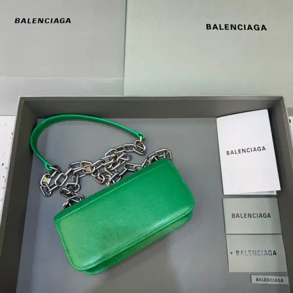 Firstbag Ru BALENCIAGA WOMEN'S GOSSIP