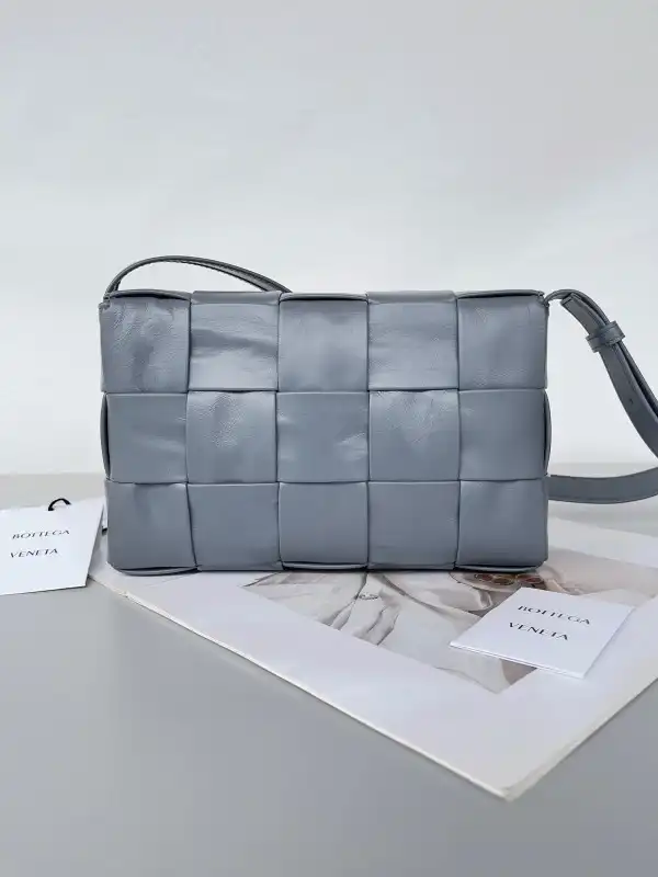 BOTTEGA VENETA CASSETTE