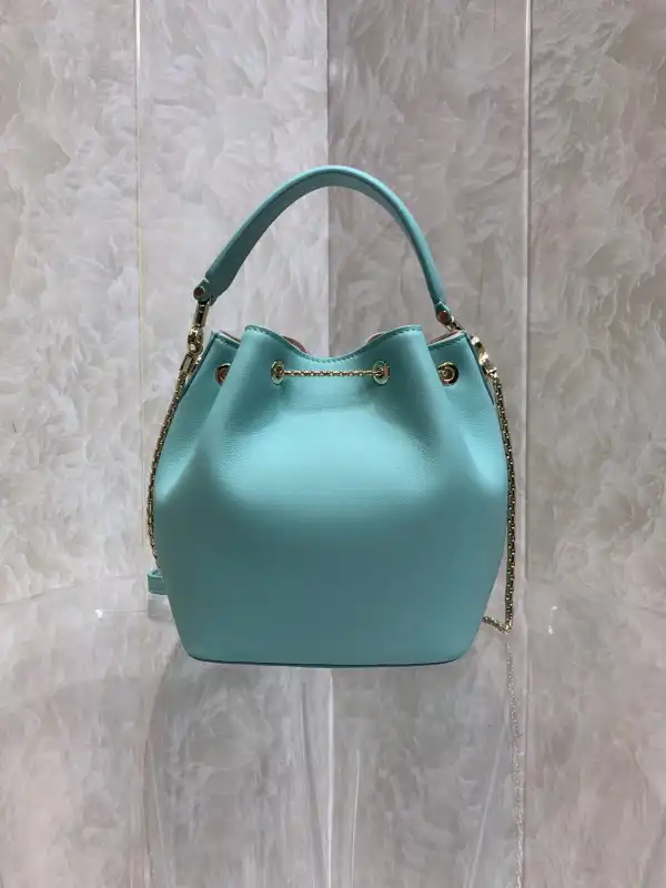 Frstbag ru BVLGARI SERPENTI FOREVER BUCKET BAG