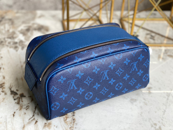 HOT SALE LOUIS VUITTON DOPP KIT TOILET POUCH