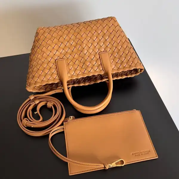 Yupoo bagsoffer BOTTEGA VENETA MINI CABAT