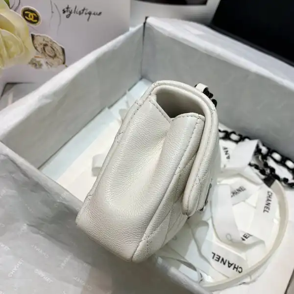 CHANEL SMALL FLAP BAG